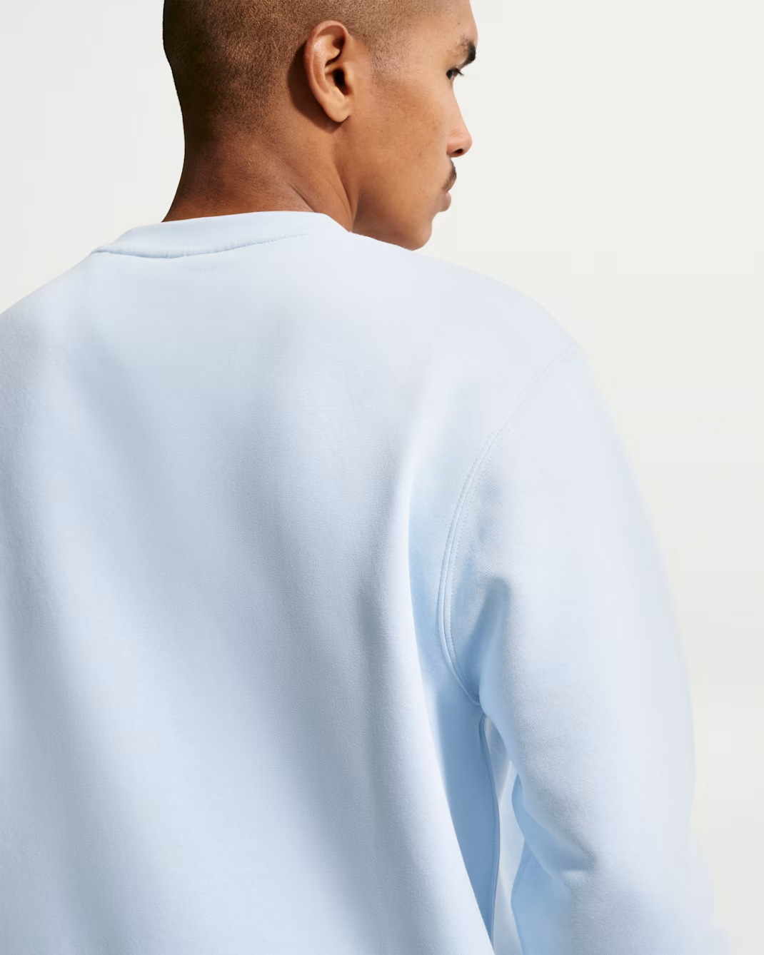 Свитшот Nike Club Fleece Crew, голубой/белый — фото 4
