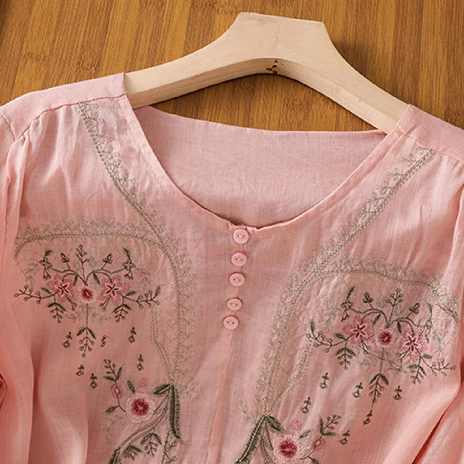 Женская льняная блуза с принтом и вышивкой Chinese Shirts, Z07-pink — фото 3