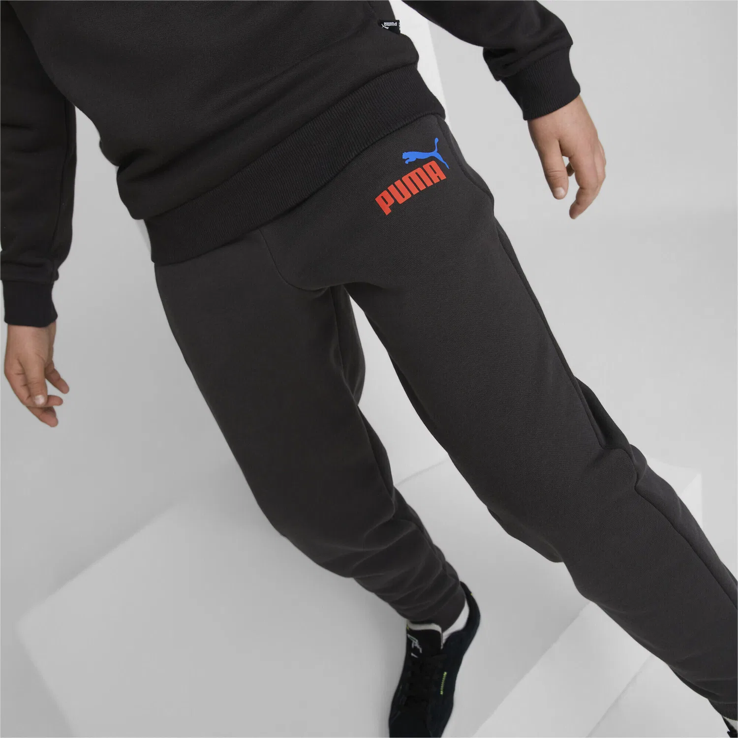 Детские штаны спортивные с утягивающим поясом Essentials+ Two-Tone Logo Puma, Black Warm Earth — фото 3