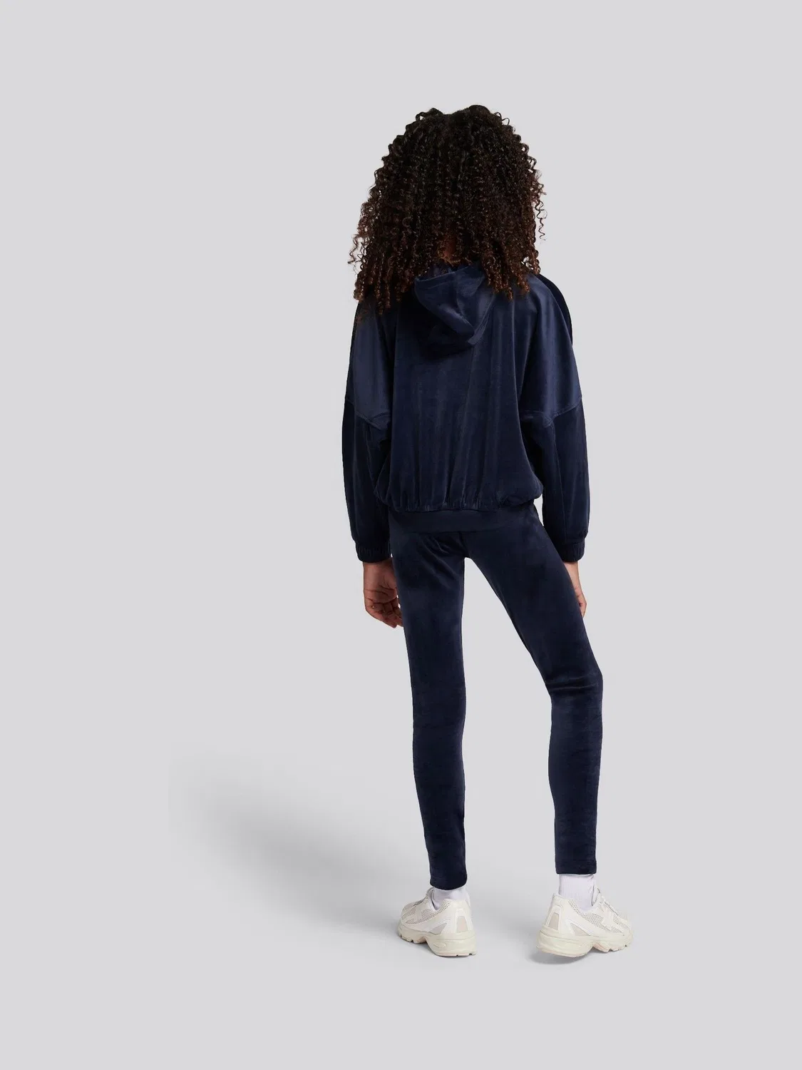 Двухпредметный костюм Relaxed Over-The-Head Hood & Velour Leggings Set Juicy Couture, синий — фото 3