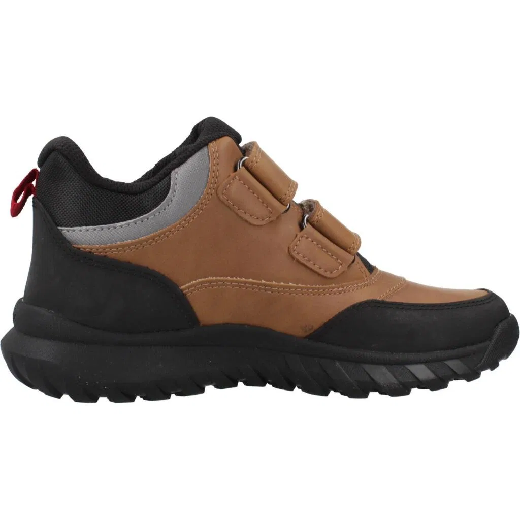 Детские кроссовки с технологией Amphibiox Geox J Simbyos Boy B Abx, Braun — фото 4