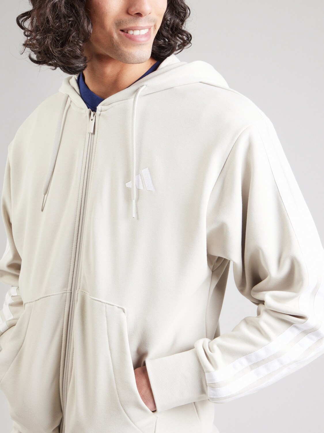 Adidas Sportswear Толстовка с молнией 'Essentials' в цвете Stone — фото 2