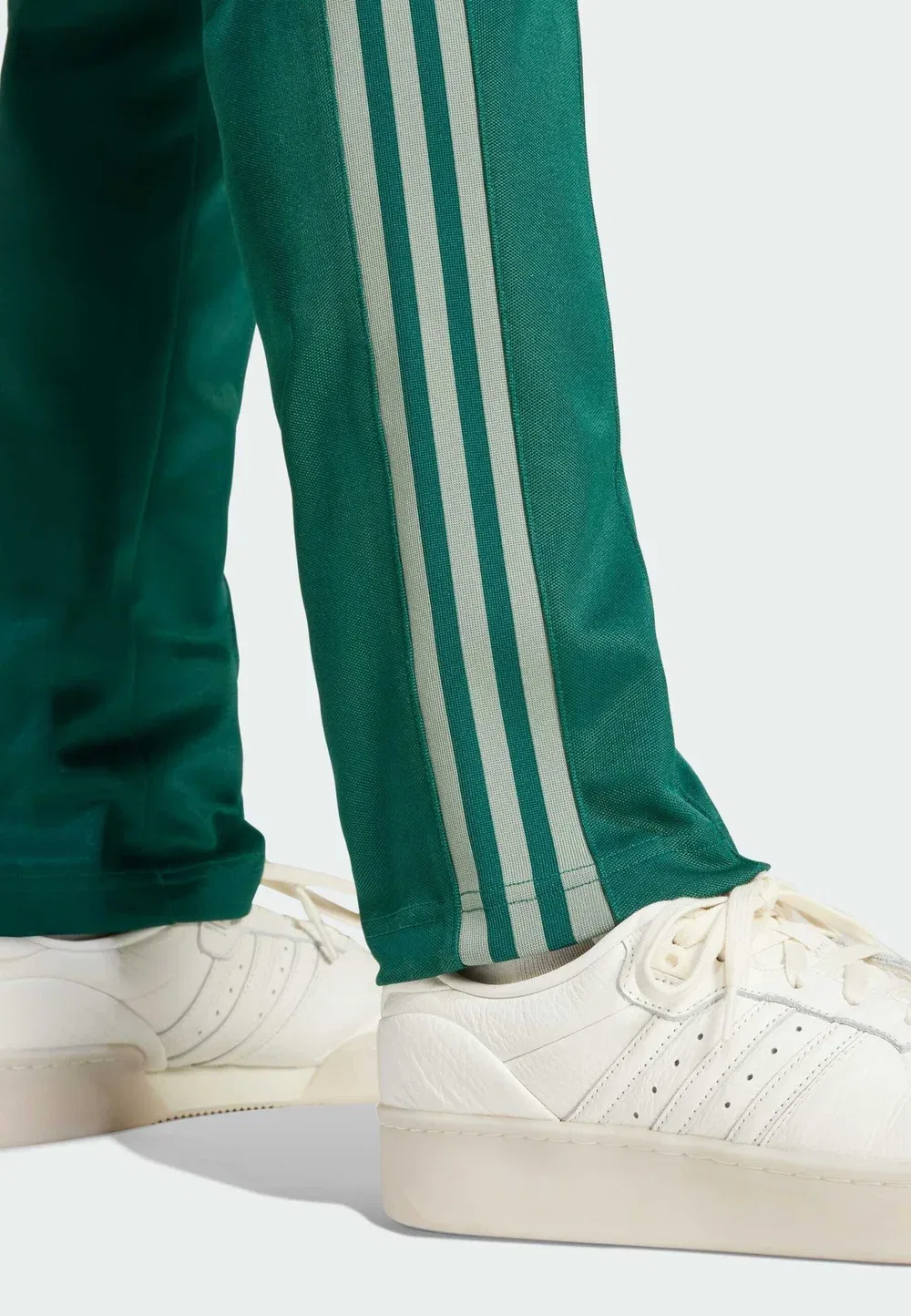 Классические спортивные штаны Adidas Originals, Collegiate Green/Silver Green — фото 3