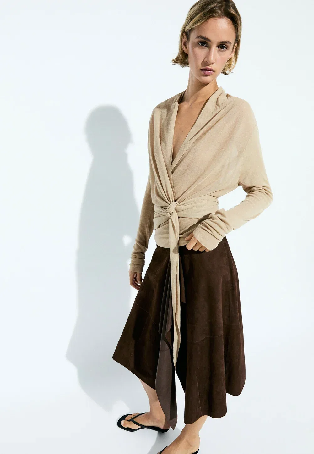 Вязаный кардиган с драпировкой и эффектом запаха - кардиган Massimo Dutti, Sand — фото 3