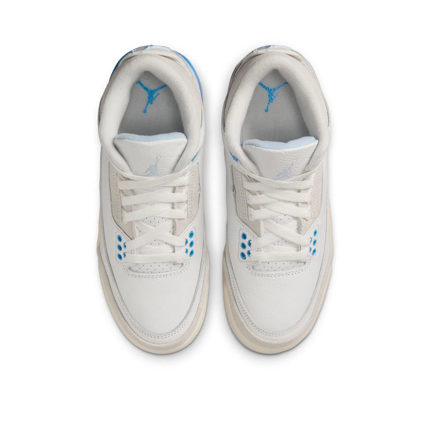 Детские кроссовки для мальчиков кожаные Air Jordan 3 Retro (Gs) NIKE, White/Light Blue/Grey — фото 4