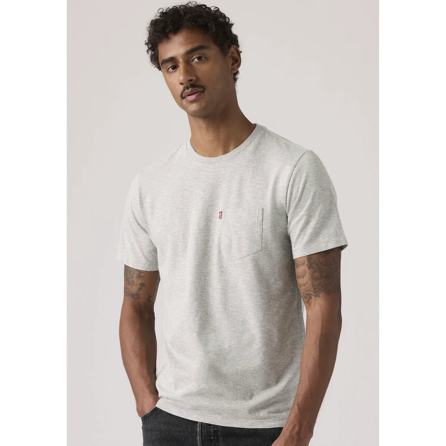 Мужская футболка с нагрудным карманом Levi's, Gray Heather — фото 2