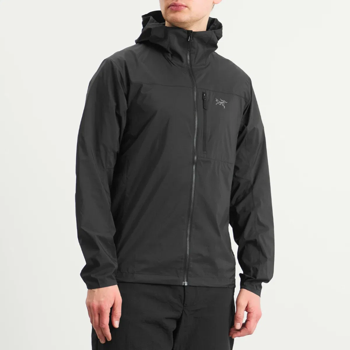 Ветрозащитная куртка Squamish Hooded Jacket Arcteryx, Black — фото 2