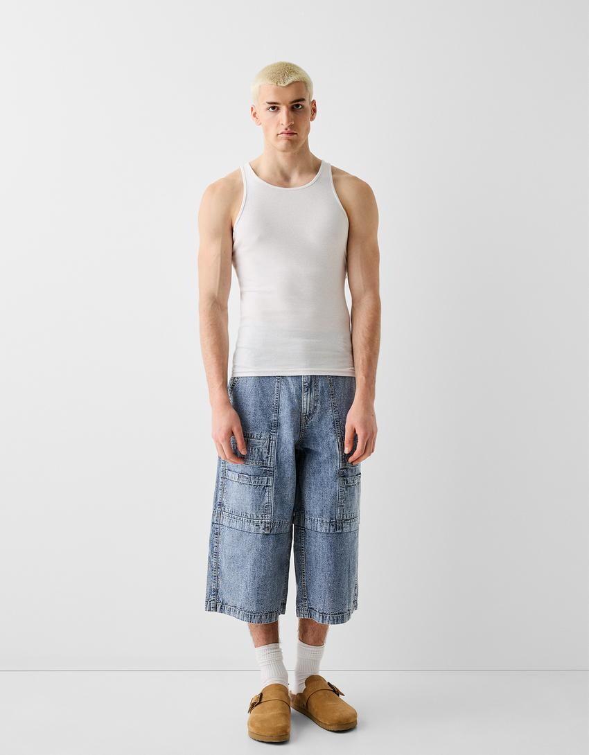 

Джинсовые брюки-бермуды карго Bershka, голубой