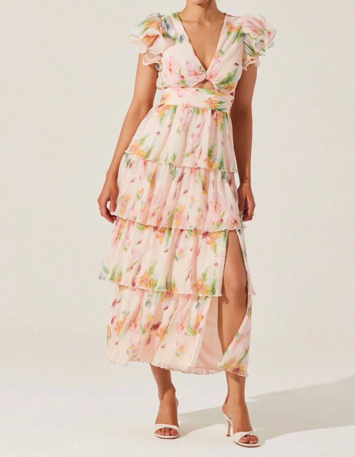 

Emporia Floral Tiered Maxi Dress в кремово-розовом цветочном принте ASTR