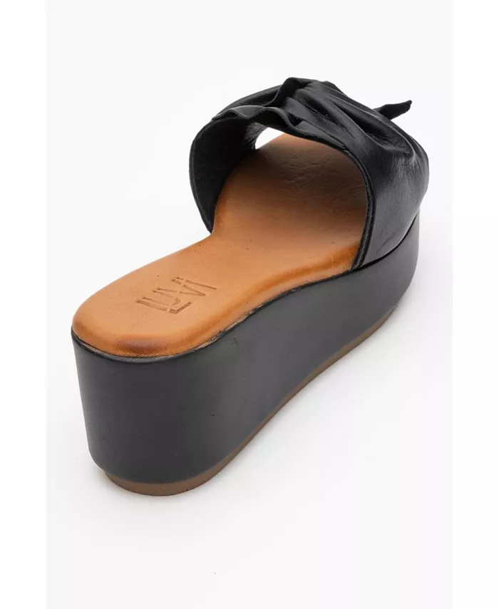 Сандалии из кожи на танкетке Syndra Bow (женские) Forever & Always Shoes, черный — фото 4