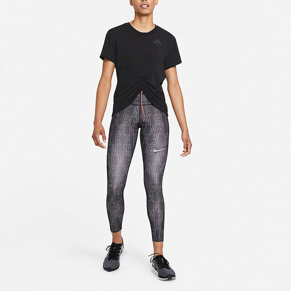 Футболка (WMNS) Nike Dri-FIT Run Division Back Printing Sports Running T-Shirt Black, черный — фото 3
