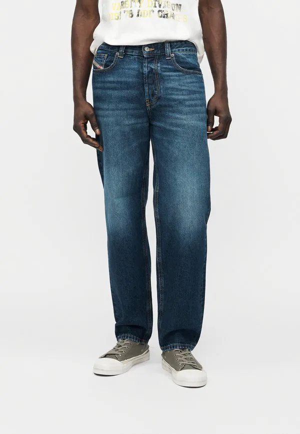 

Джинсы прямого кроя dmacs Diesel