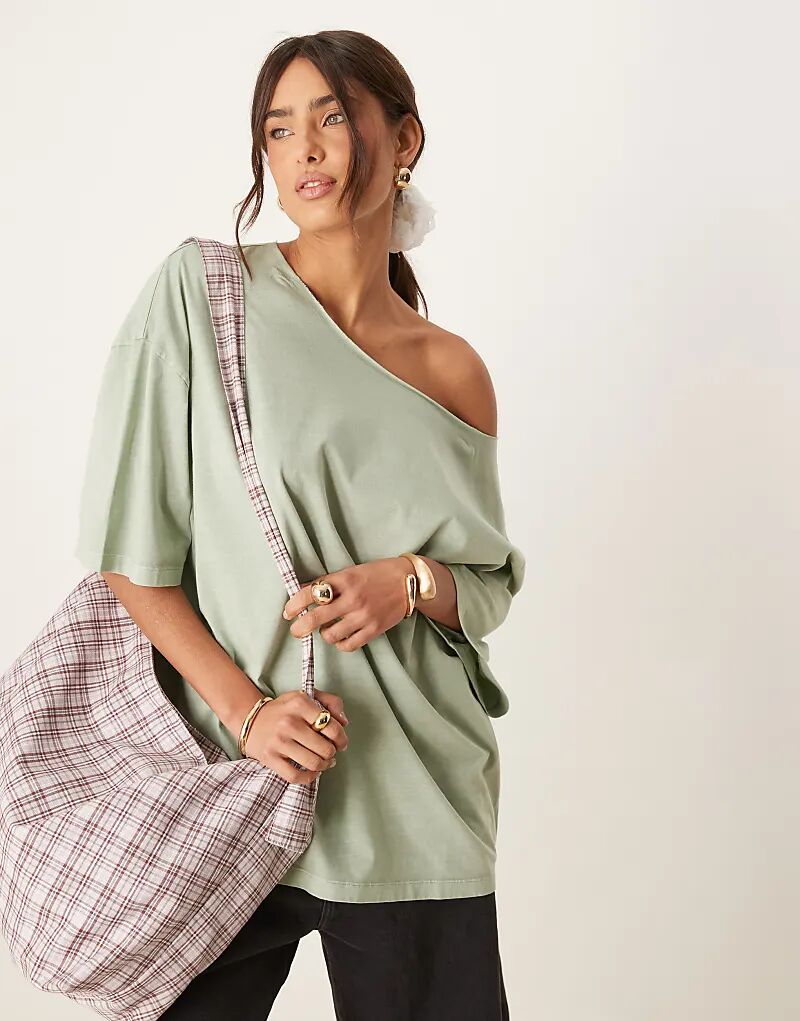 

Свободная футболка свободного кроя с открытыми плечами цвета шалфея ASOS DESIGN