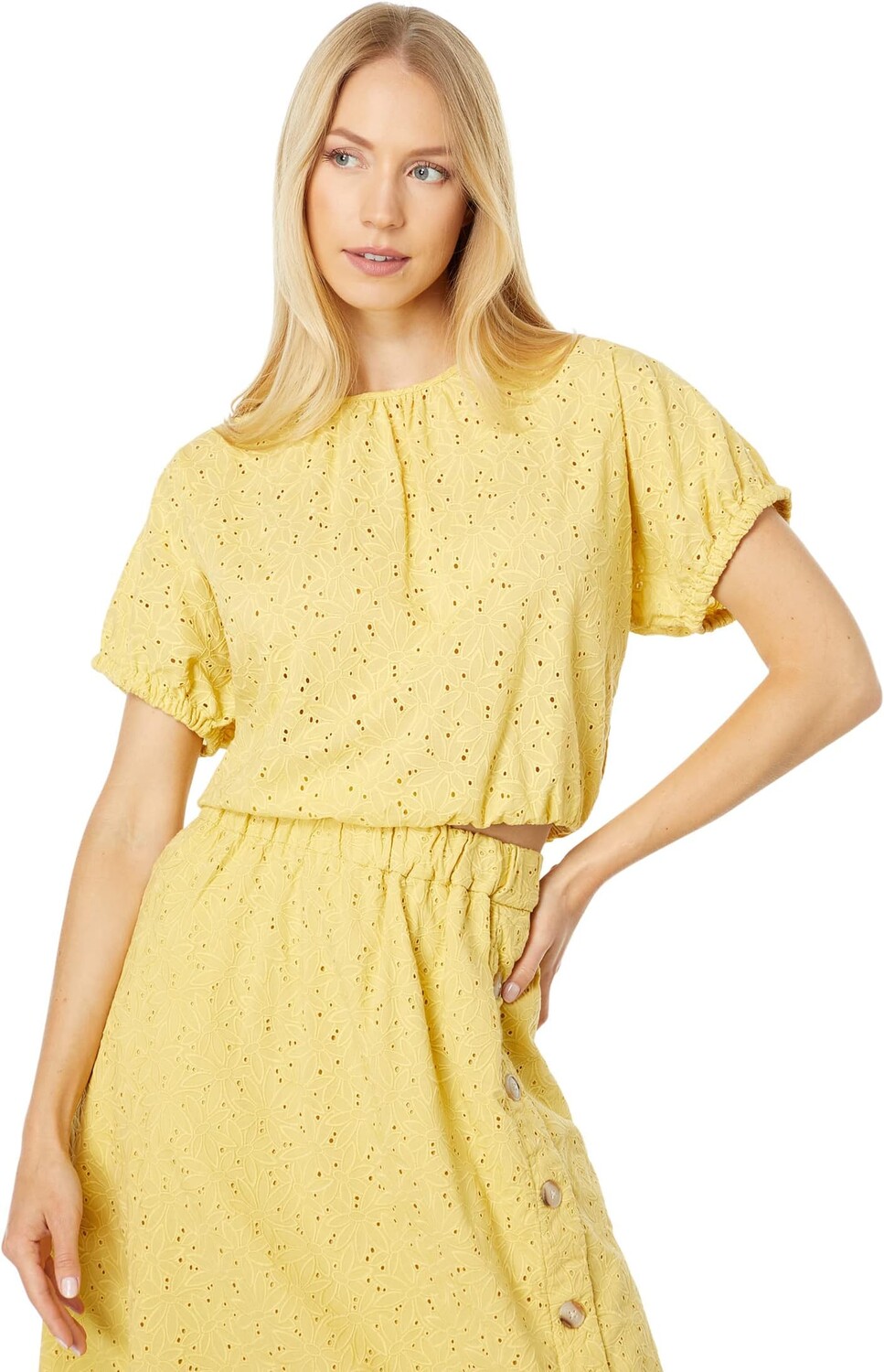 

Топ Madewell Eyelet Michele Bubble Top in Dream-On Daisies, цвет Haystack