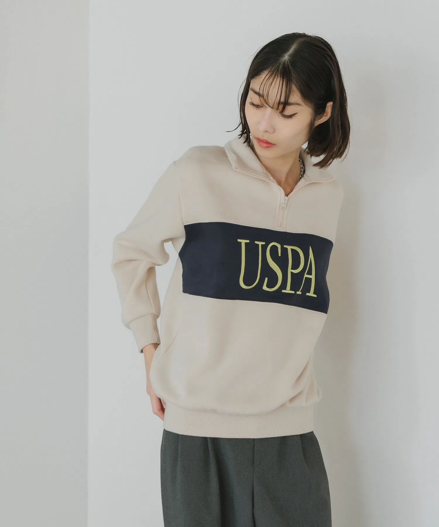 Толстовка с высоким воротником и молнией до середины груди, производства US POLO ASSN. — фото 4