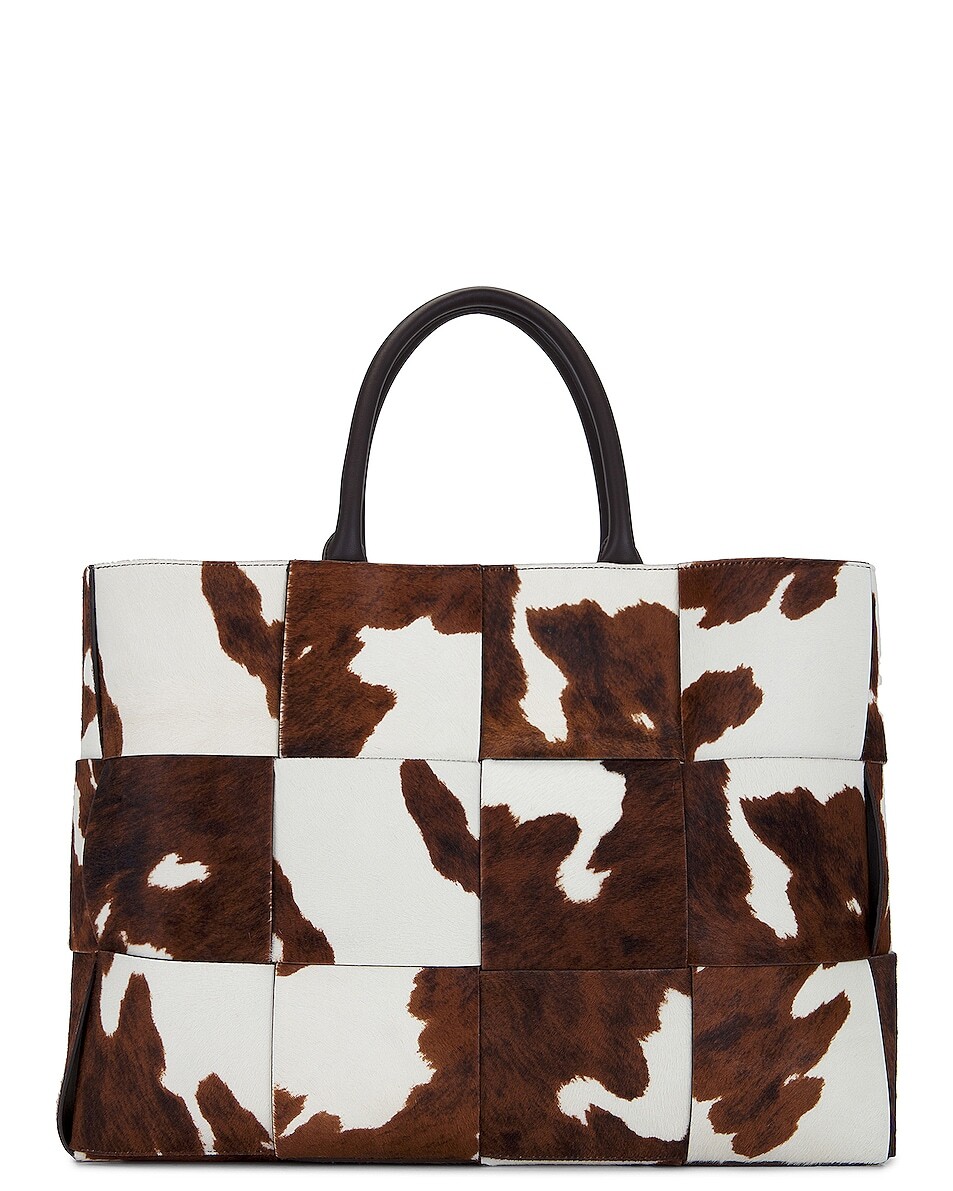 

Сумка Bottega Veneta Intreccio Spotted Calf Nappa Borsa, цвет White, Brown, & Fonda