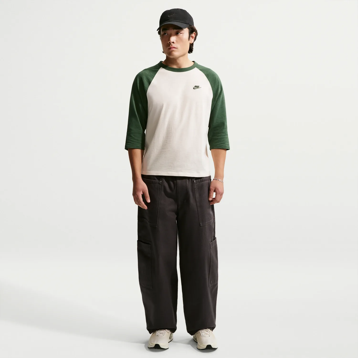 Футболка Nike Sportswear Club с рукавами 3/4 и реглан, цвет 'Fir Chalk', зеленый — фото 4