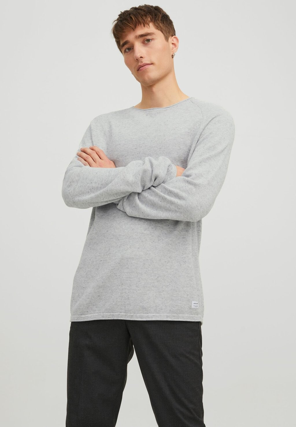 

Свитер JJEHILL CREW NECK NOOS Jack & Jones, светло-серый меланж