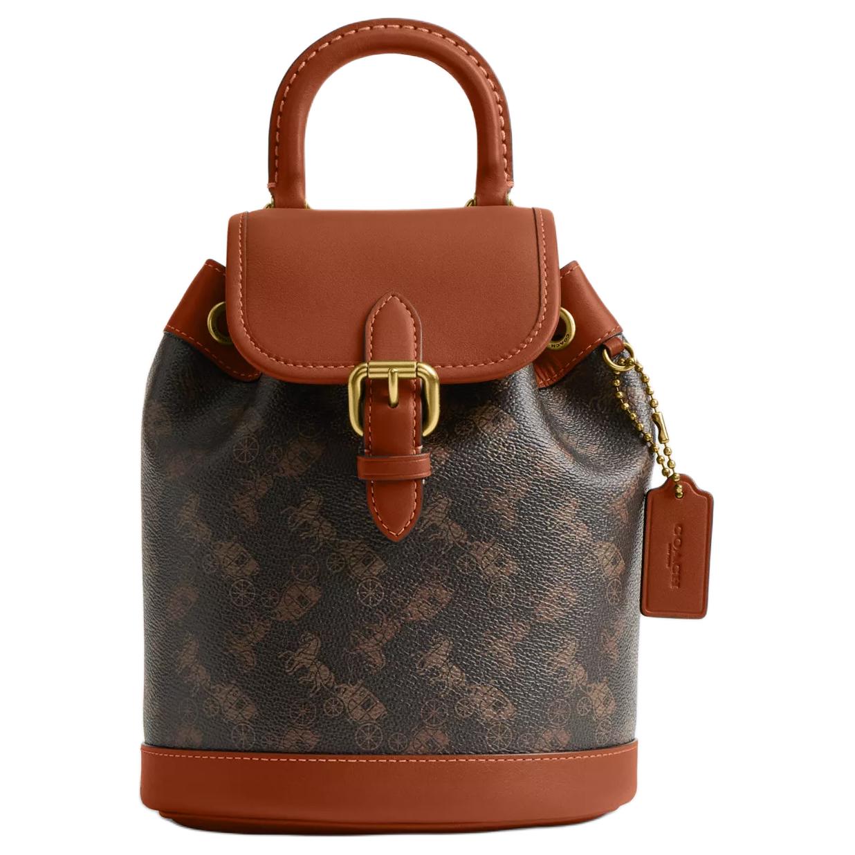 

COACH Сумка-рюкзак Harper из прорезиненной ткани с кожаной спинкой