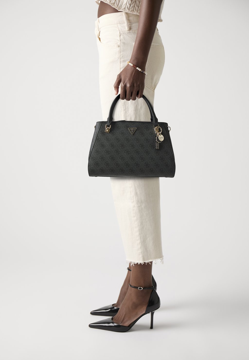 

Сумка NOELLE II LUXURY SATCHEL Guess, темно-серый