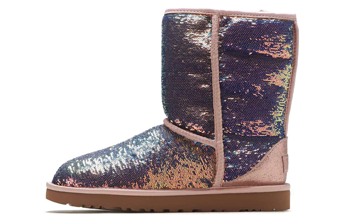 Зимние сапоги Ugg CLASSIC SHORT женские