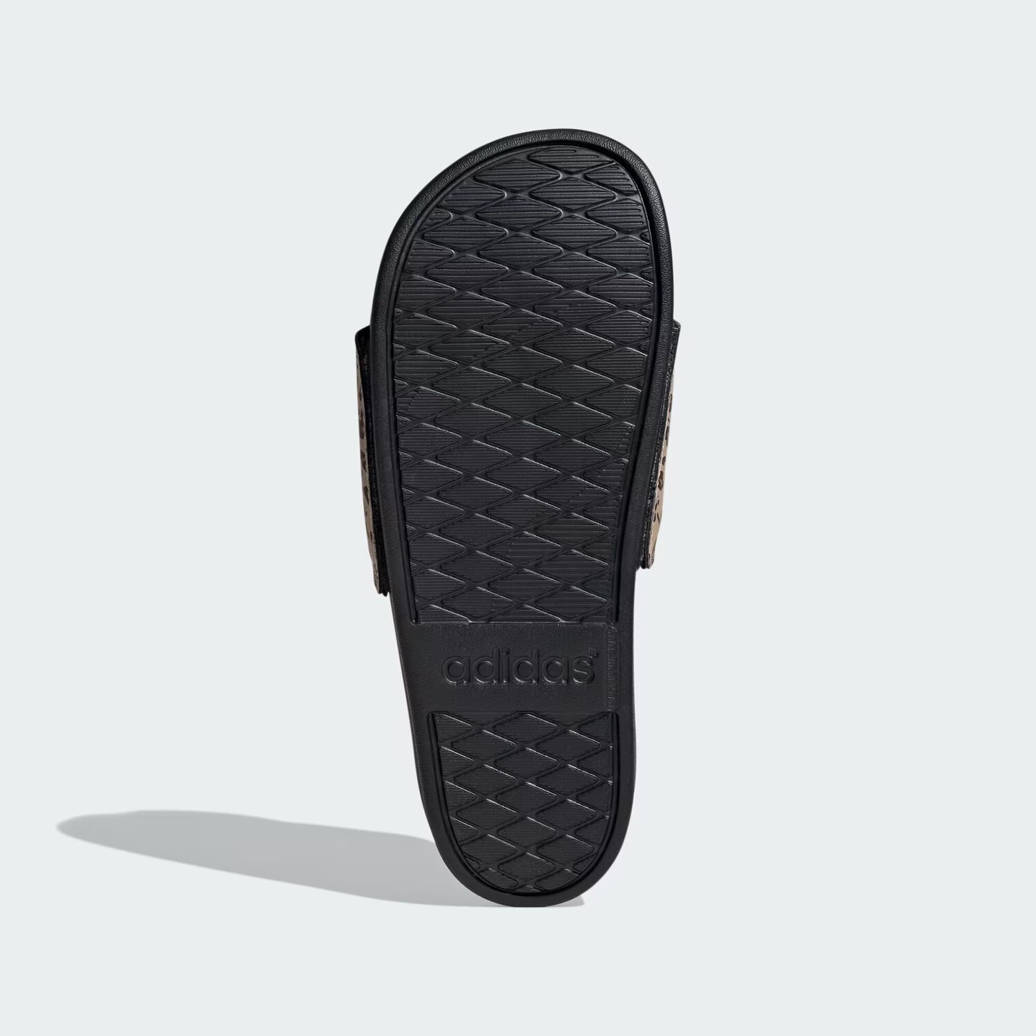 Шлепанцы Adilette Comfort Adidas, цвет Core Black/Off White/Magic Beige — фото 3