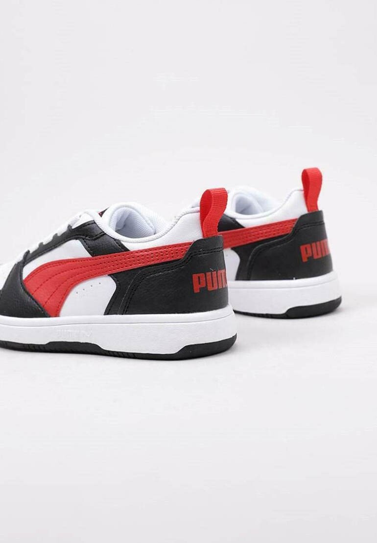 

Кроссовки REBOUND V6 LOW Puma, черный