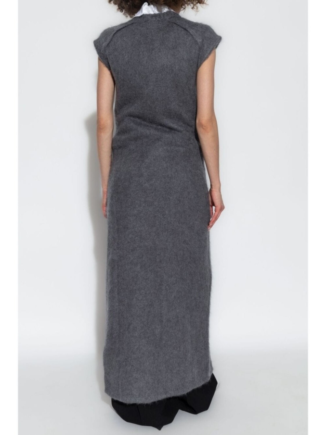 Jil Sander трикотажное макси-платье с разрезом спереди, серый — фото 4