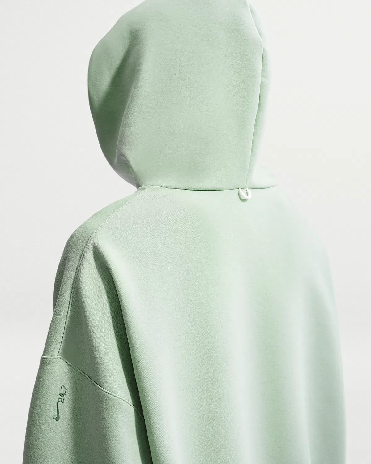 Женская худи Nike 24.7 ImpossiblySoft, Steam/Sail/Dutch Green — фото 2