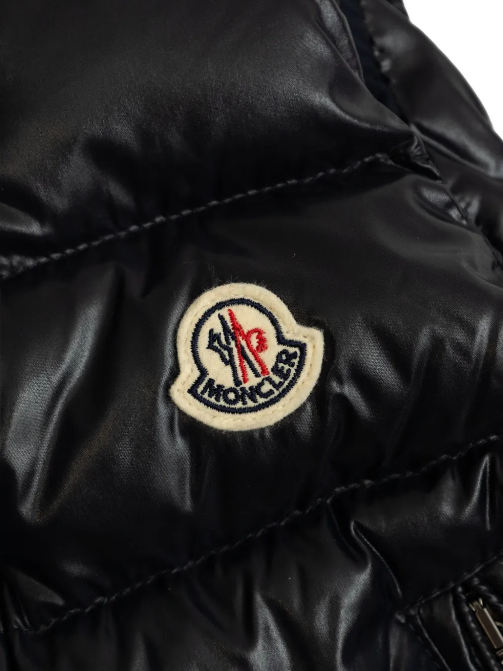 Стеганый жилет-пуховик Moncler Enfant, черный — фото 4