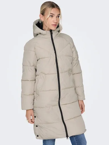 

Only стеганое пальто "ONLAMANDA LONG PUFFER COAT", с капюшоном, цвет Pumice Stone