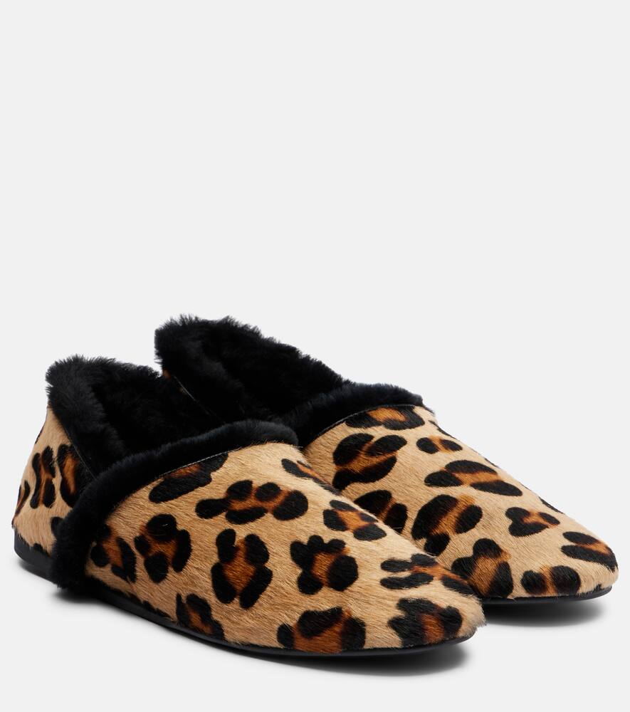 Теплые слипоны из телячьей шерсти с овчиной Yves Salomon, Noir/Print Leopard