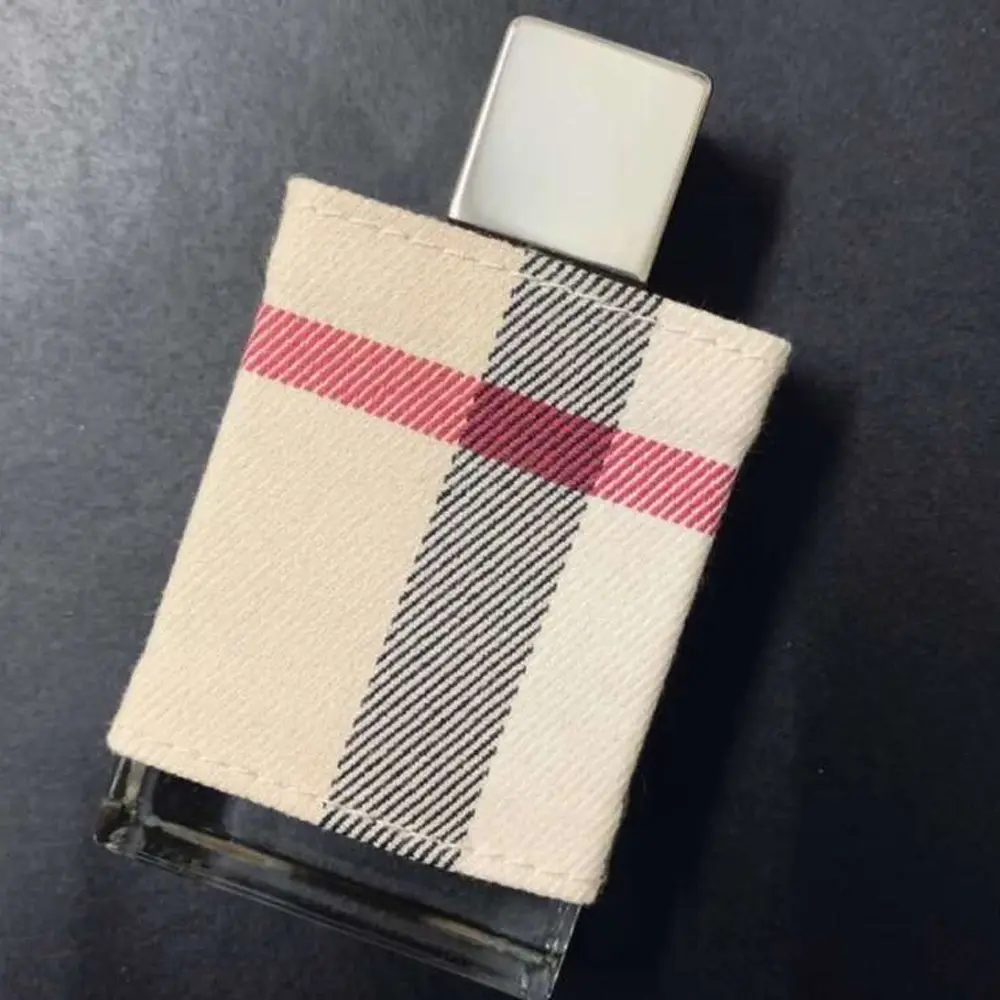 Женская парфюмерная вода Burberry London, 50 мл — фото 3