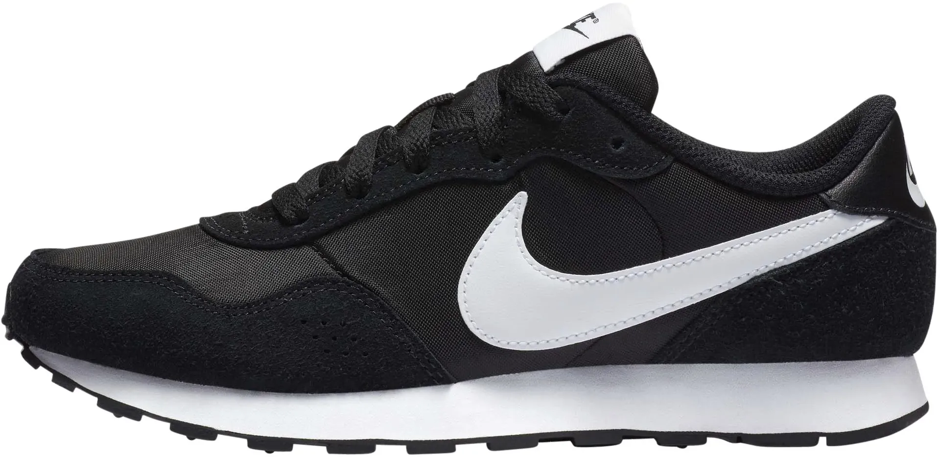 

Кроссовки Nike Sportswear "Md Runner Valiant", черно-белый