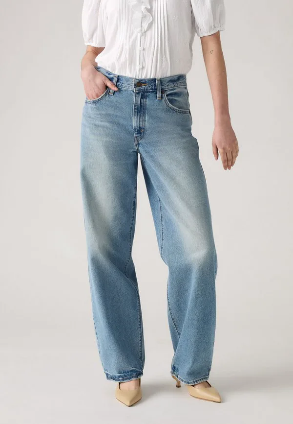 Свободные джинсы в стиле "папин стиль" Levi'S, Easy Days