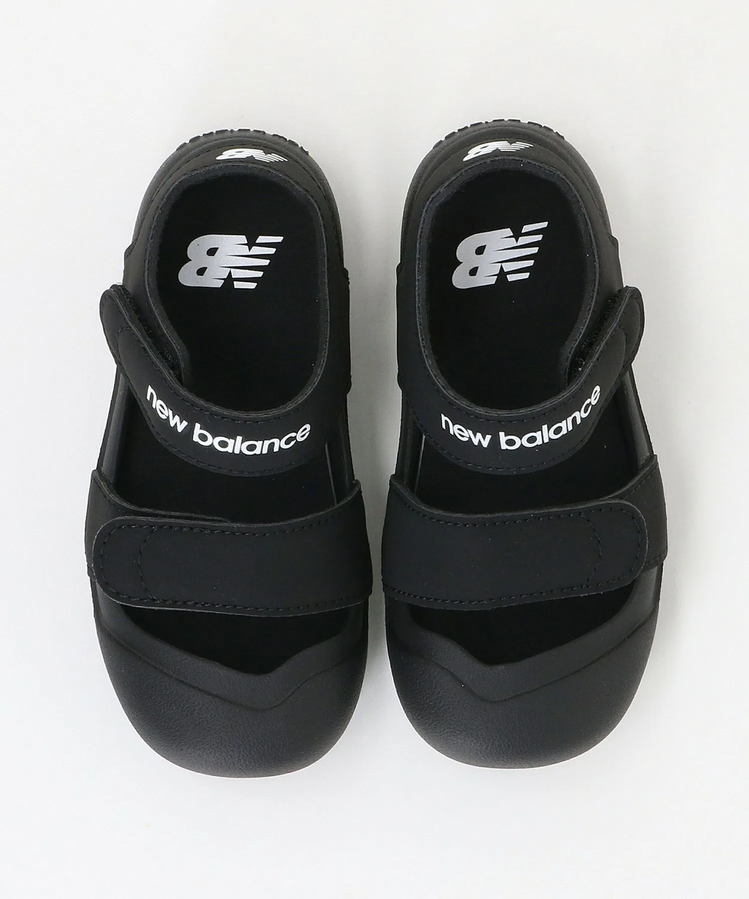 Детские сандалии New Balance 809 для активных игр чёрные