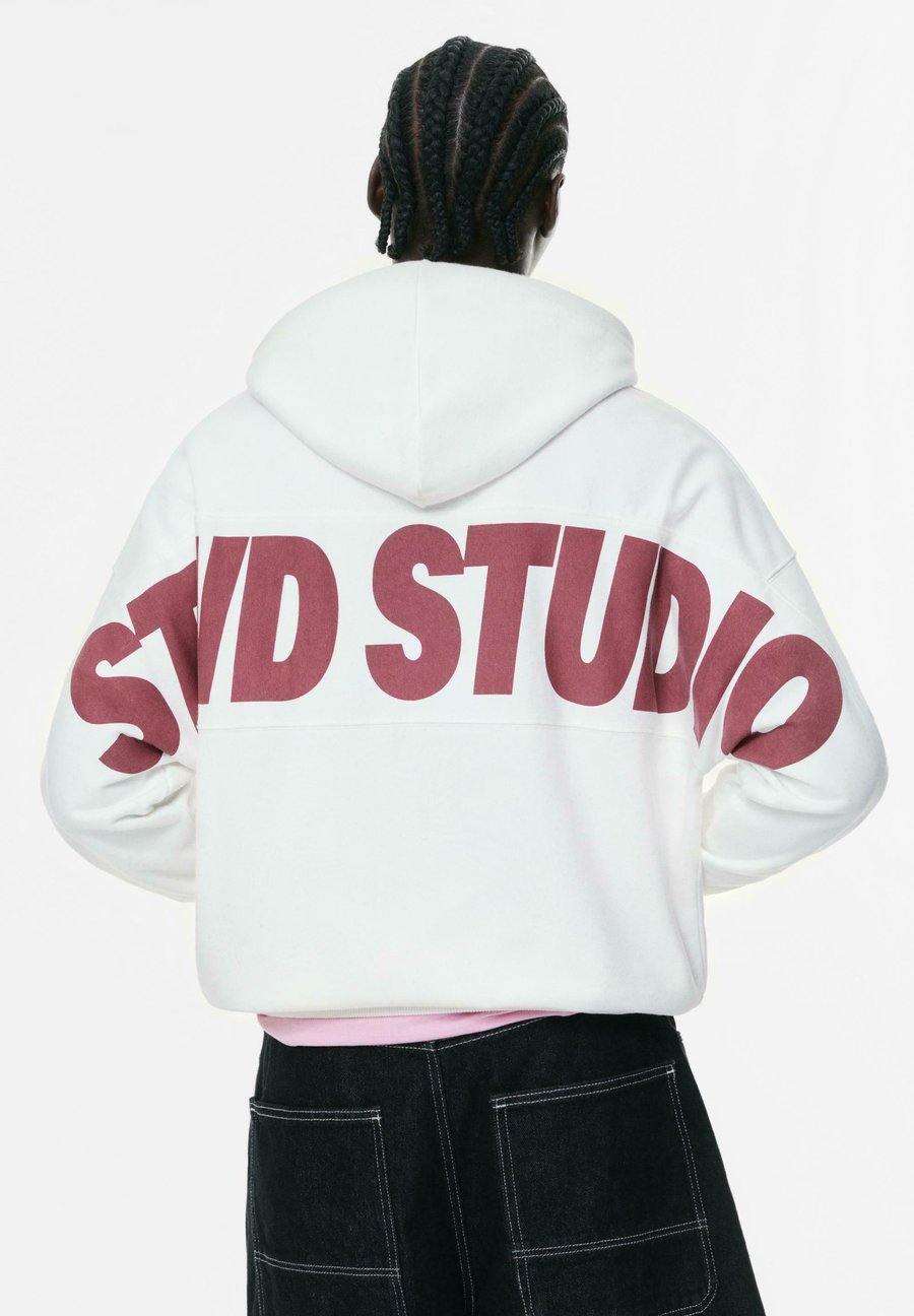

Худи PULL&BEAR STWD STUDIO, White