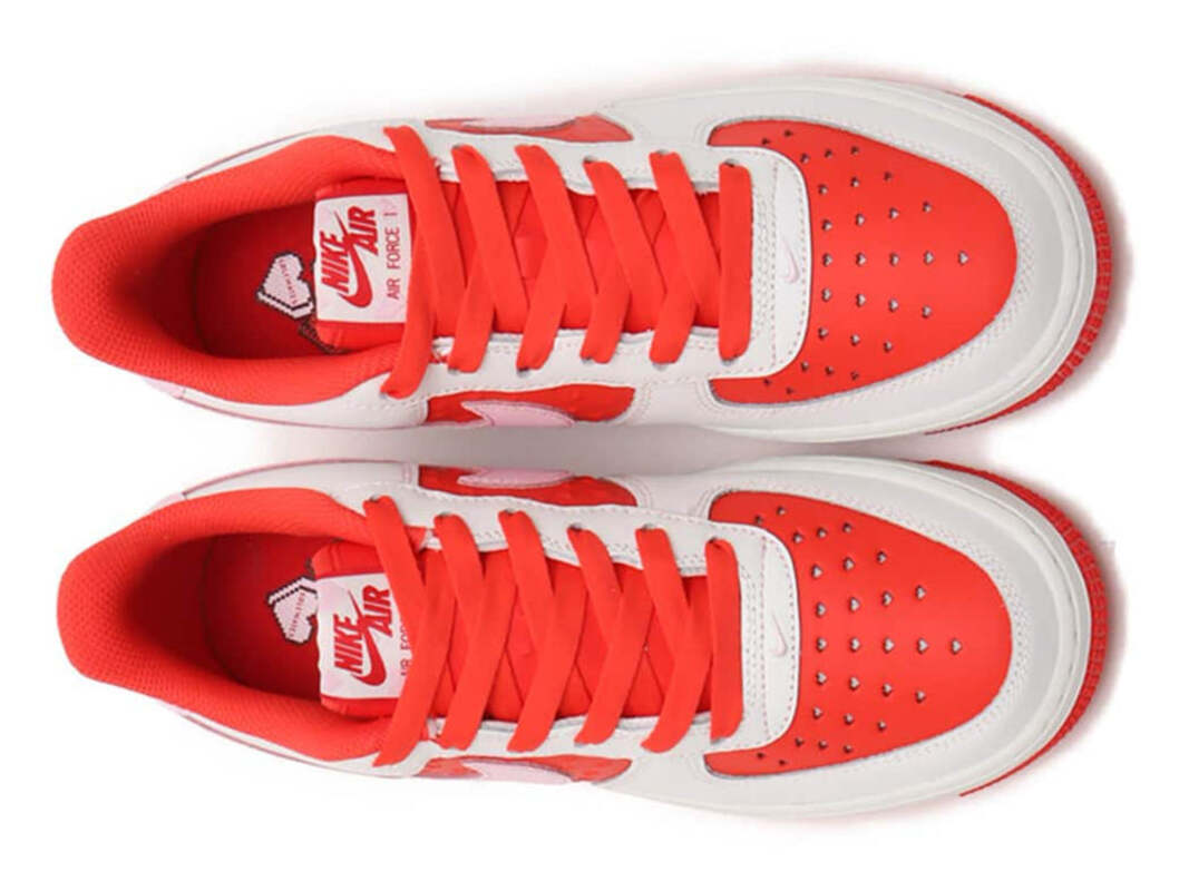 Кроссовки Nike Air Force 1 Low ко Дню святого Валентина (2025) женские, красный — фото 4