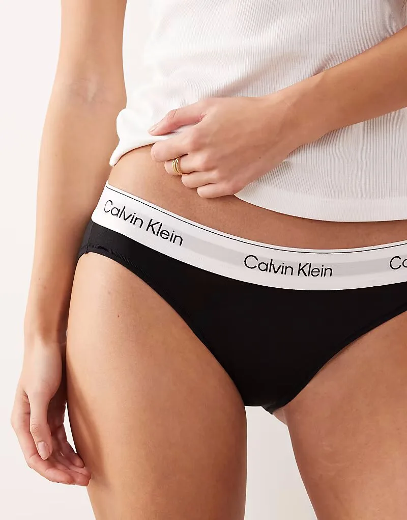 Трусики-бикини Calvin Klein Icon из хлопка и модала, черные