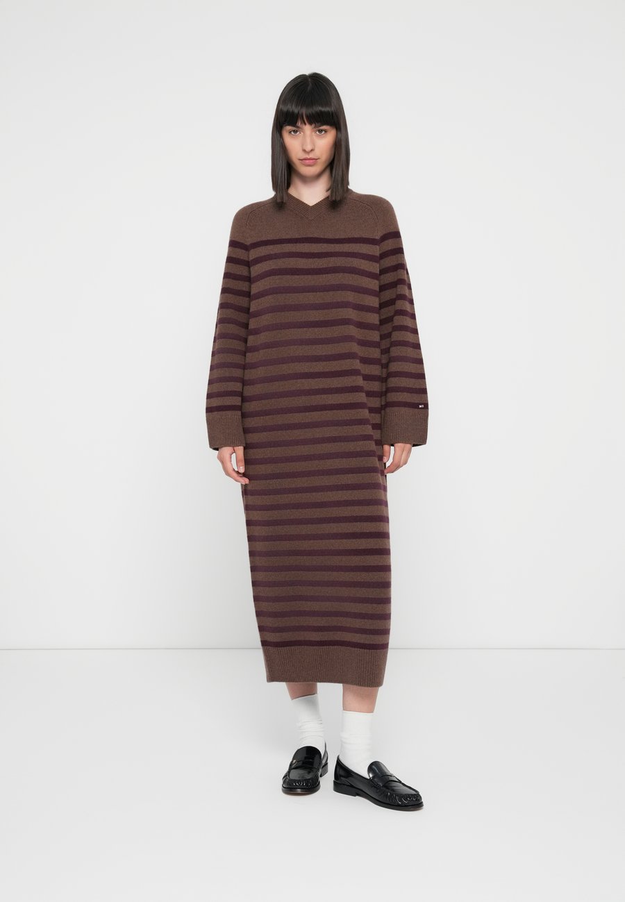

Платье Tommy Hilfiger CASH DRESS, Brown/Rouge/Brown