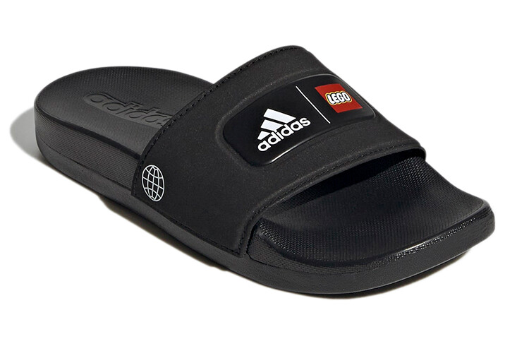 Детские шлепанцы Lego X Adilette Series Kids Black Adidas — фото 3
