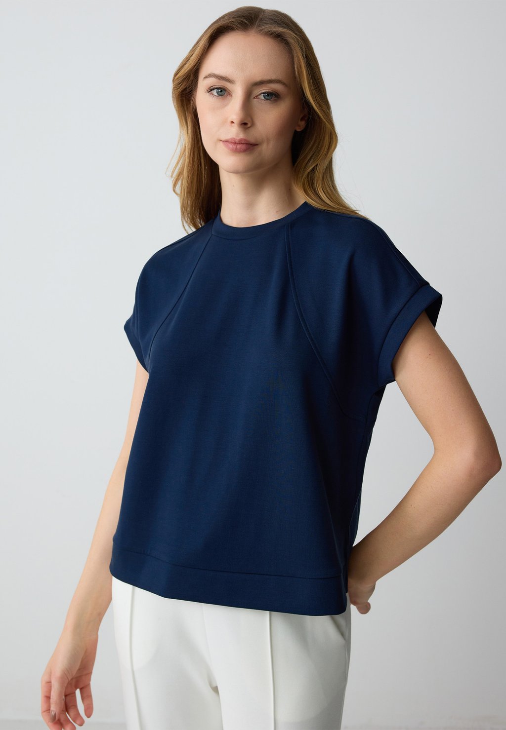 

Базовая футболка SHORT-SLEEVE Jimmy Key, темно-синий