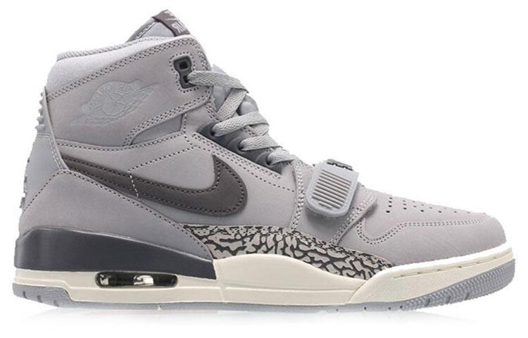 

Кроссовки Jordan Legacy 312, серый
