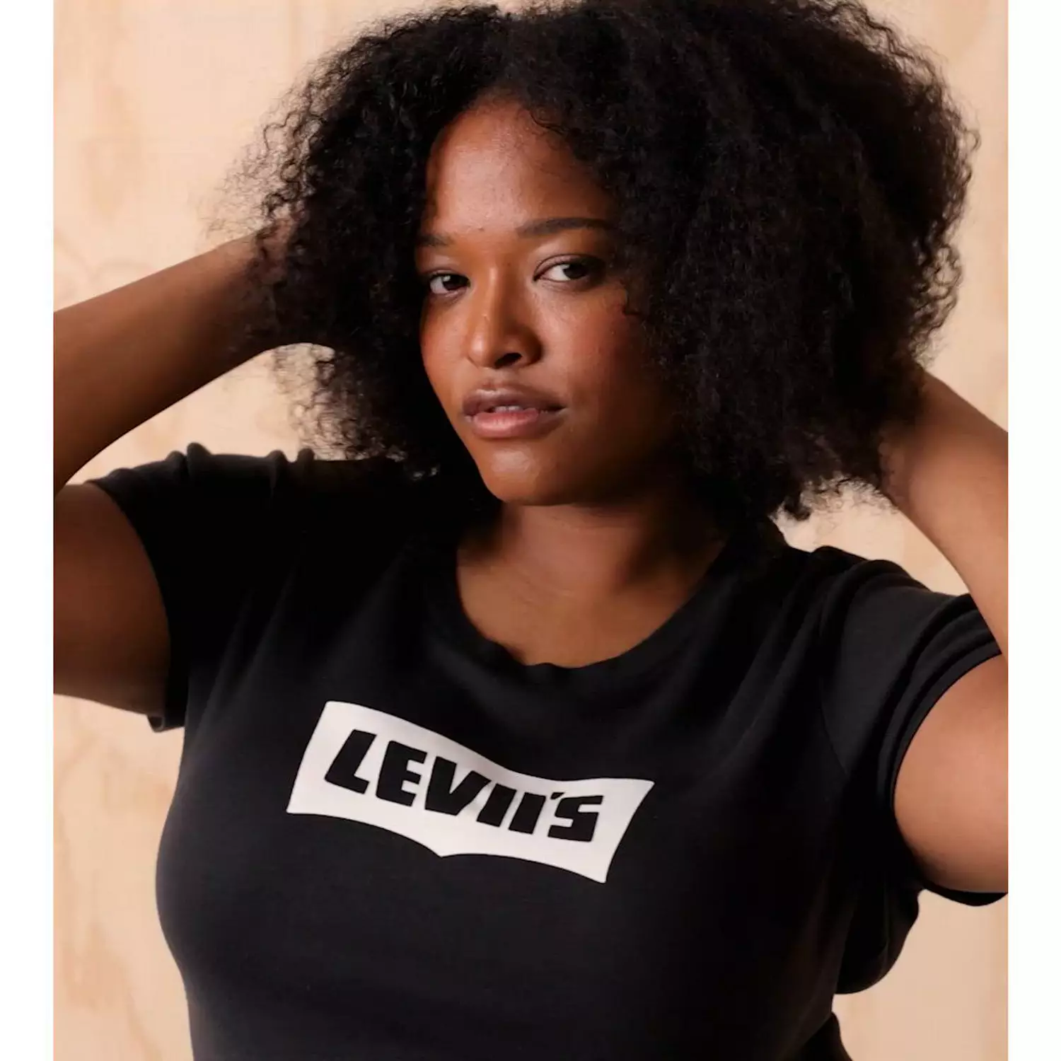 Футболка Ringer с графическим принтом Essential Sporty Levi's, цвет Black — фото 4
