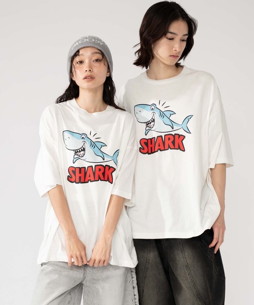 

Футболка с графическим принтом WEGO, разноцветная