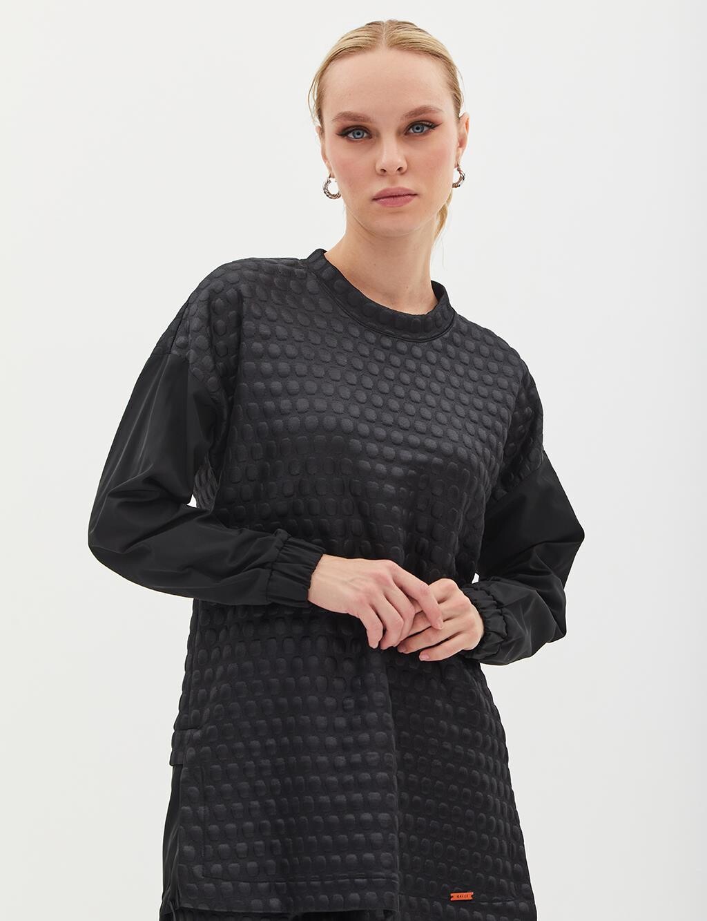 

Двойной костюм с фактурным гарниром, черный Kayra