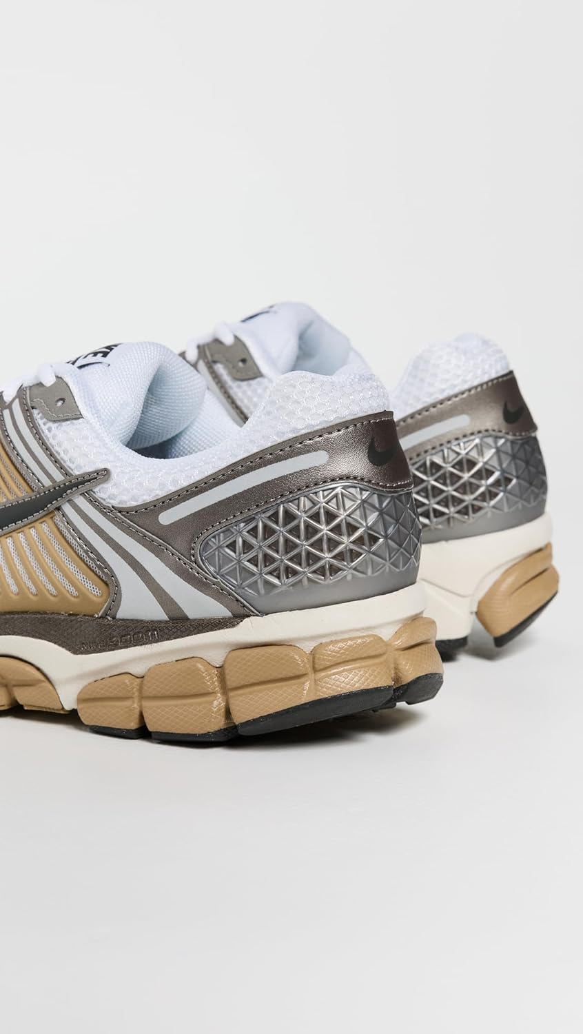 Кроссовки для гимнастики Nike мужские, 6, Metallic Pewter/Parachute Beige/White/Medium Ash — фото 3