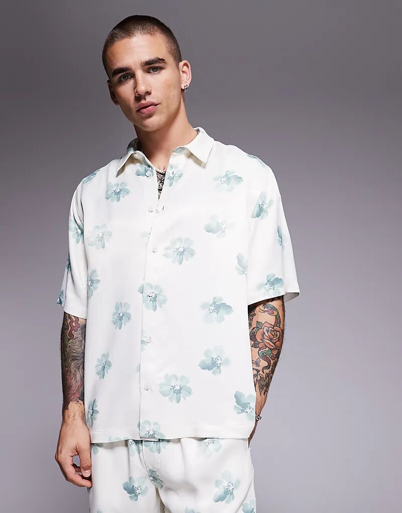 

Свободная рубашка ASOS DESIGN с цветочным принтом в нейтральном цвете