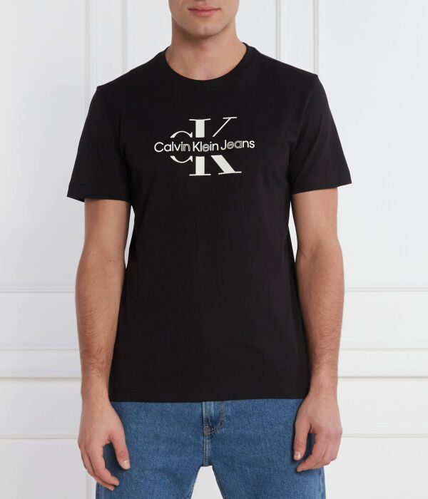 

Футболка Calvin Klein Jeans Regular Fit, черный / белый