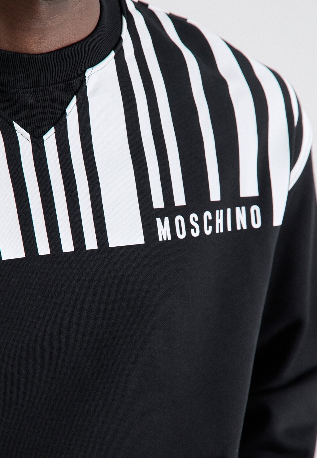 

Толстовка MOSCHINO, черный